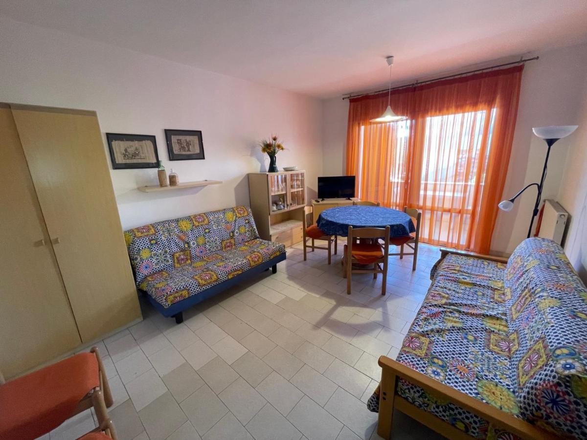 Vega Bilocale Con Piscina E Terrazza Apartment Caorle Exterior photo